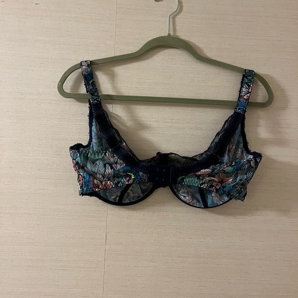 Freya Navy Floral Bra - Picture 2 of 3